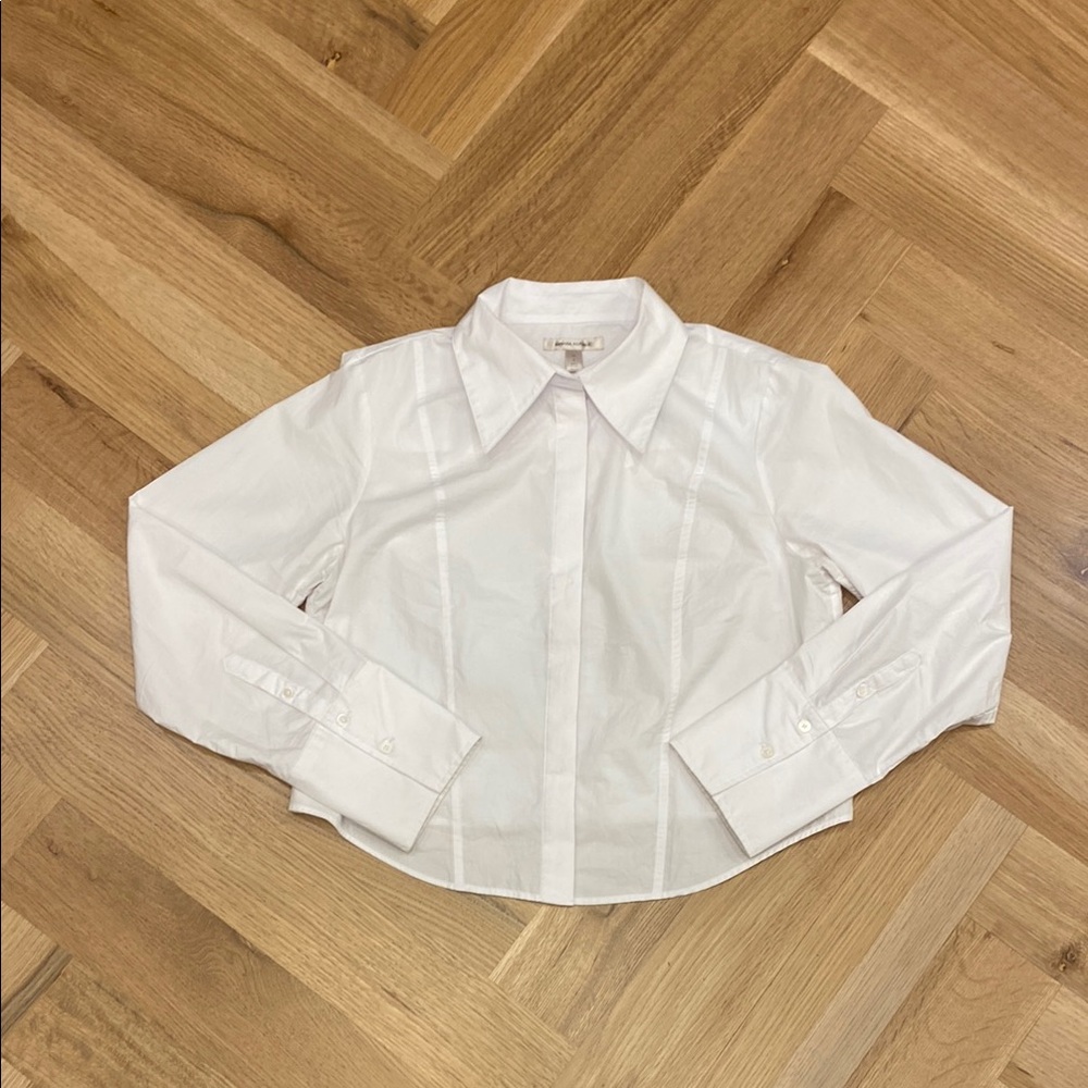 Banana Republic Women’s Easy Care Tailored Shirt - Picture 5 of 7